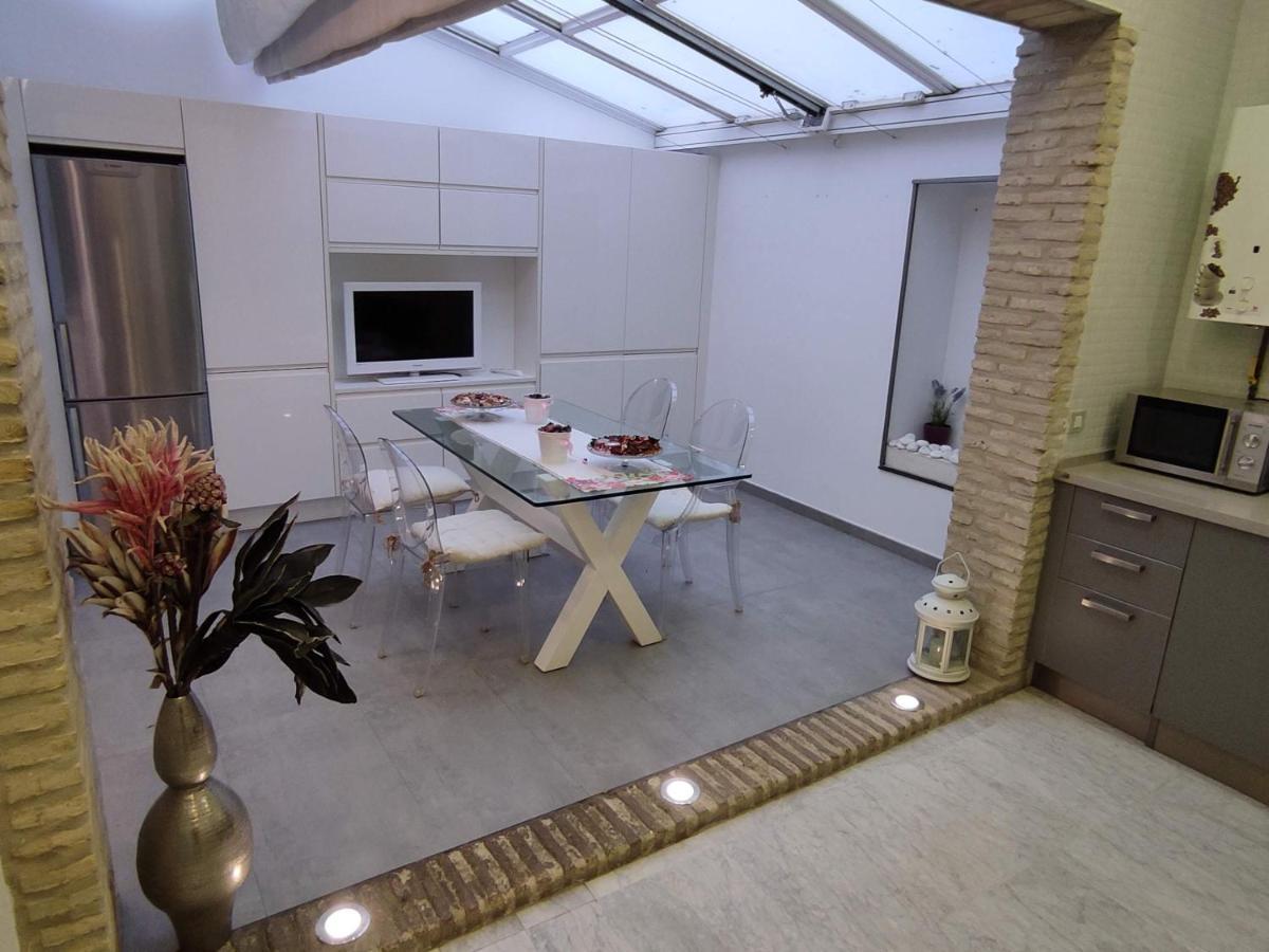 Apartamento Un Jardin En La Alfalfa - Kainga Homes Sevilla Kültér fotó