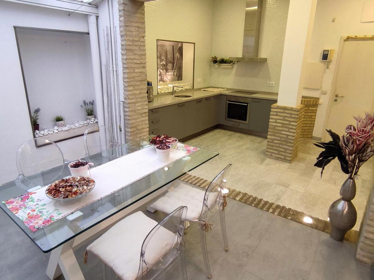 Apartamento Un Jardin En La Alfalfa - Kainga Homes Sevilla Kültér fotó