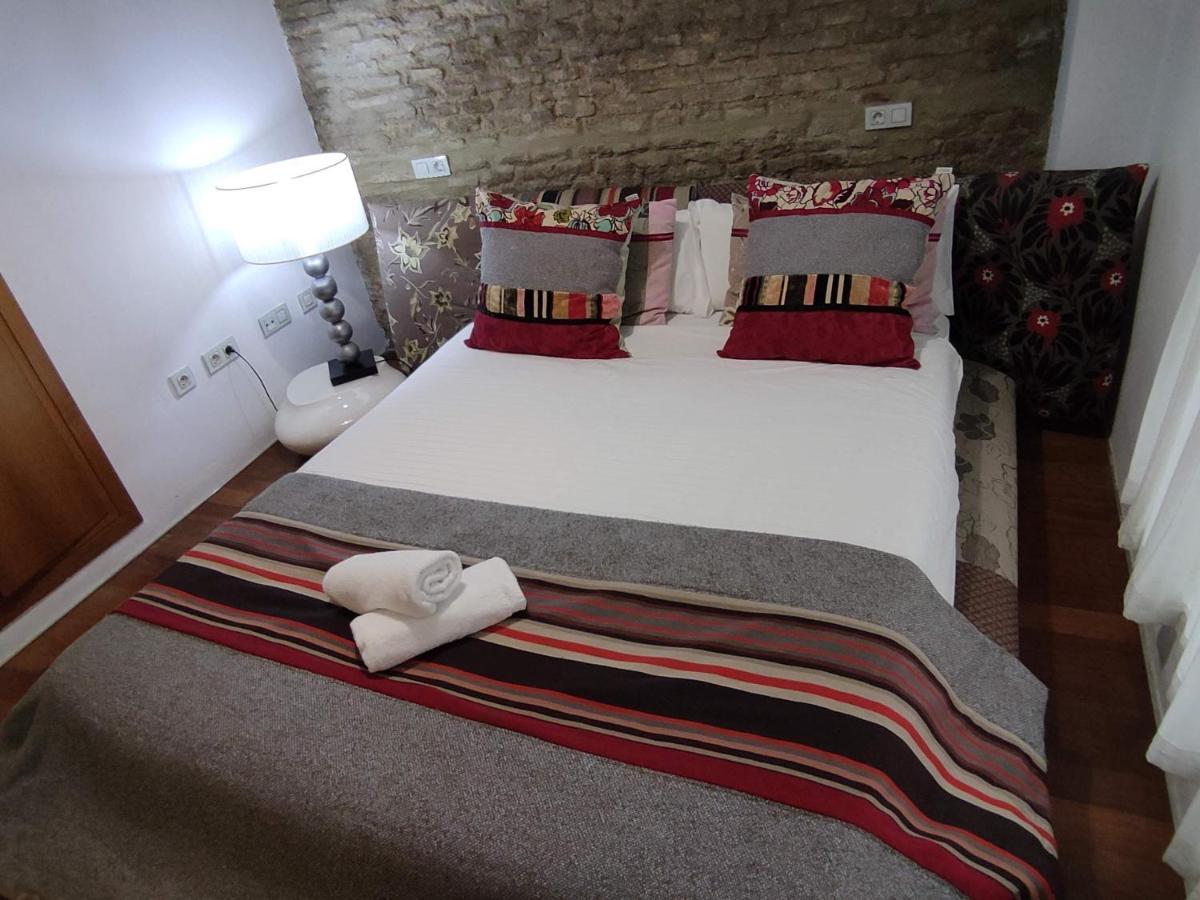 Apartamento Un Jardin En La Alfalfa - Kainga Homes Sevilla Kültér fotó