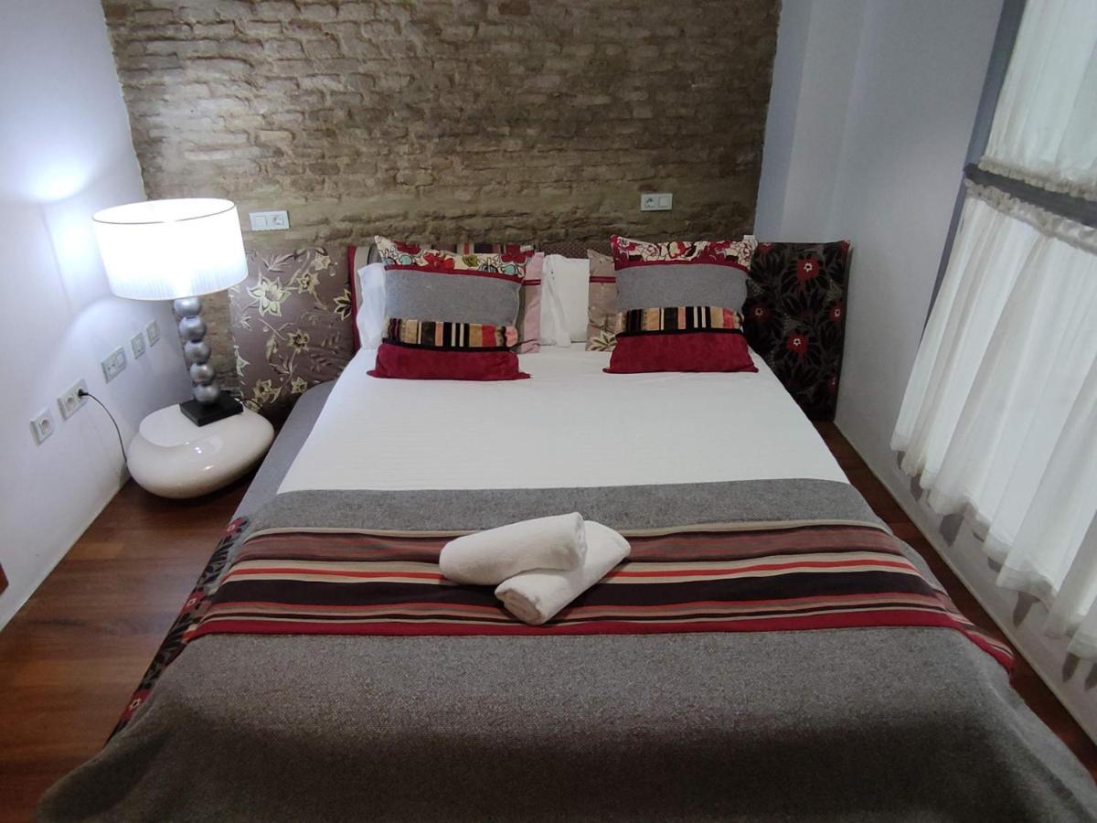 Apartamento Un Jardin En La Alfalfa - Kainga Homes Sevilla Kültér fotó