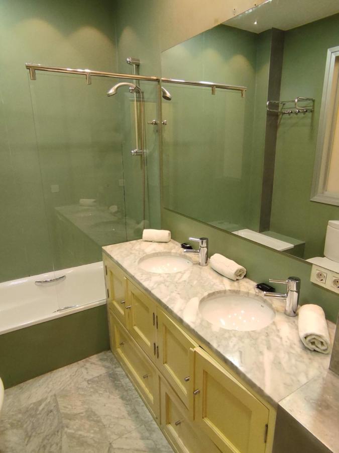 Apartamento Un Jardin En La Alfalfa - Kainga Homes Sevilla Kültér fotó